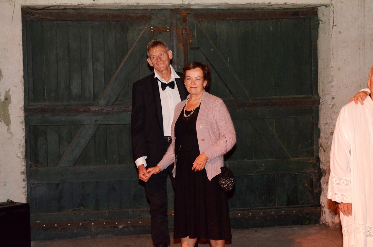 Ginds, tussen de netels