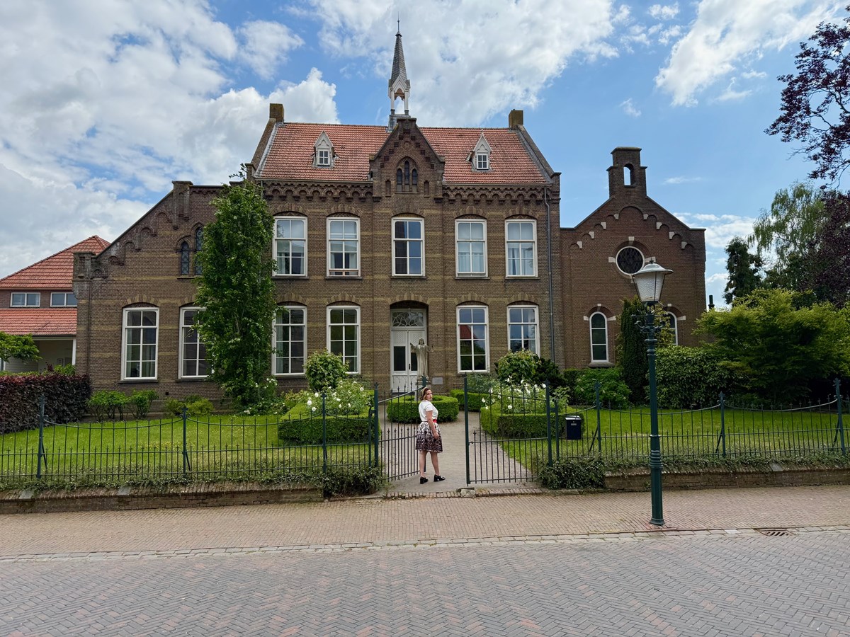 Dorpsgeheimen 100 jaar