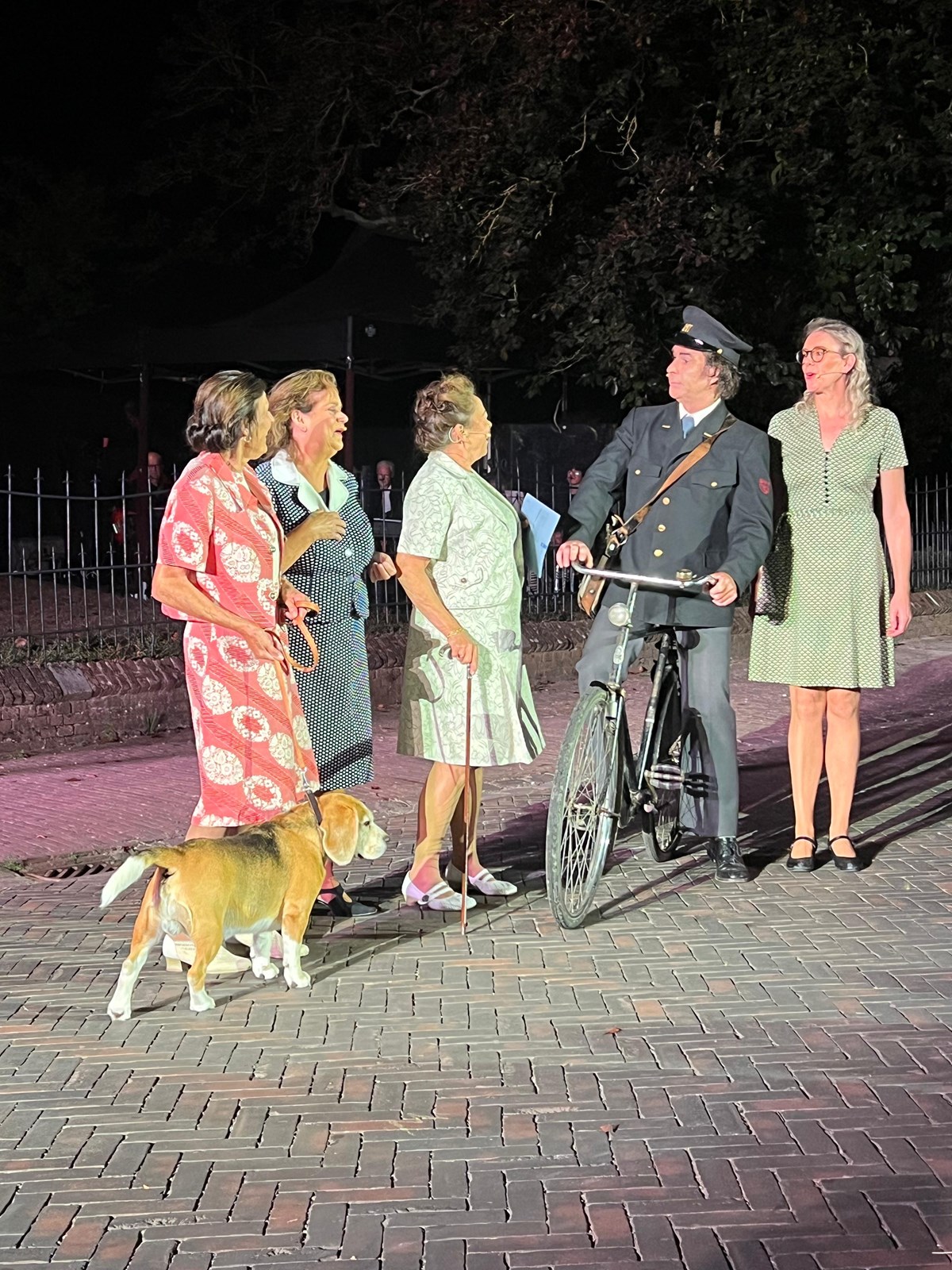 Dorpsgeheimen 100 jaar