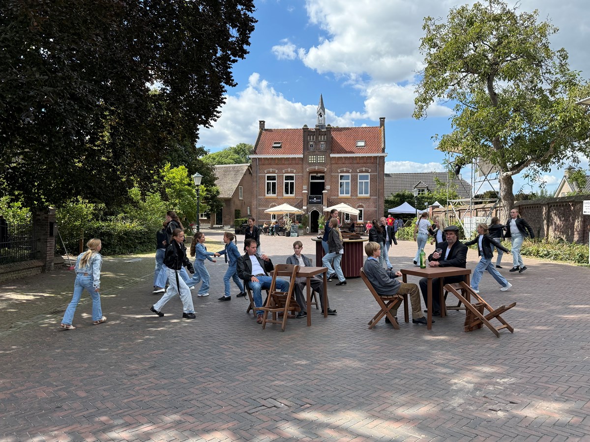 Dorpsgeheimen 100 jaar