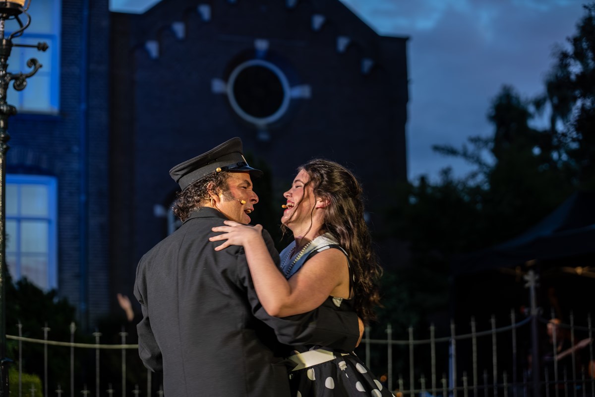 Dorpsgeheimen 100 jaar EMM