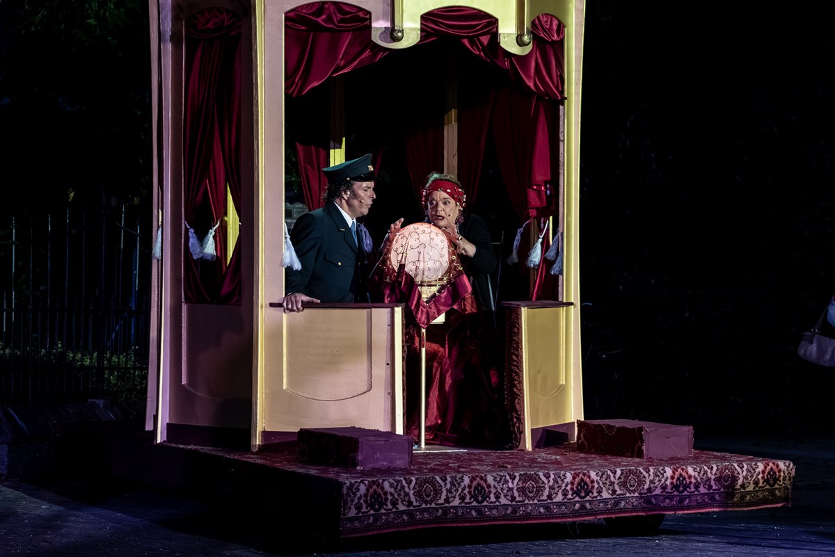 Dorpsgeheimen 100 jaar EMM