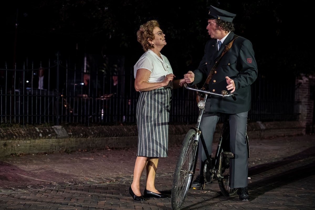 Dorpsgeheimen 100 jaar EMM